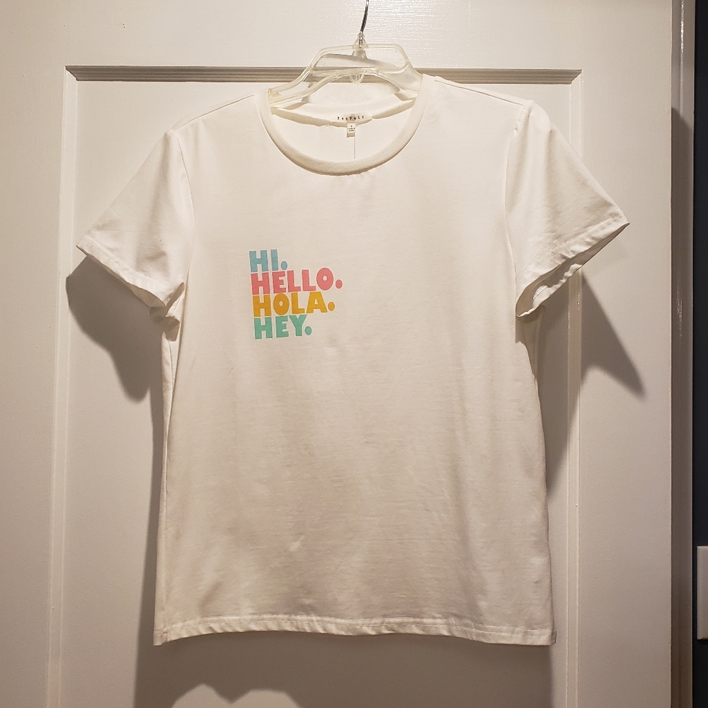 NWT Hi. Hello. Hola. Hey Tee Graphic Tee